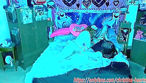 Christina and jules make out and fuck off together