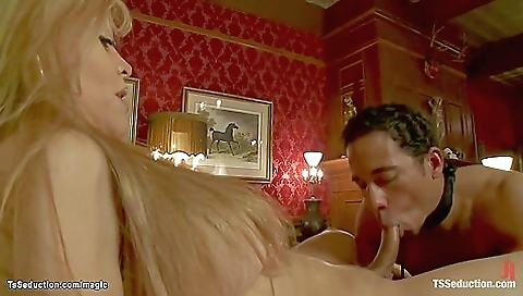 Blonde hotties fuck a guy in a deepthroat and anal threesome